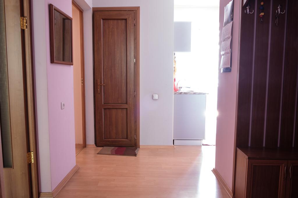 Apartment On Hanrapetutyan Street Jerevan Eksteriør billede